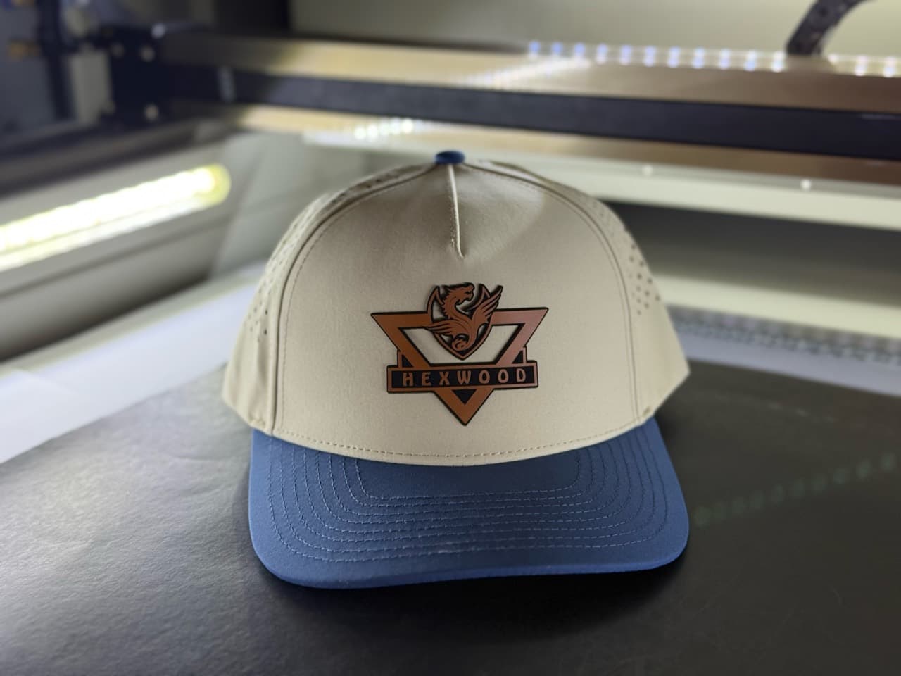 Crest (Sand/Indigo, Durra-Bull Snapback)